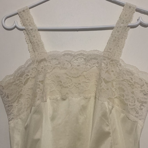 Vintage Cream Lace Satin Camisole Petticoat Junction Lingerie Top Festival - Picture 3 of 6